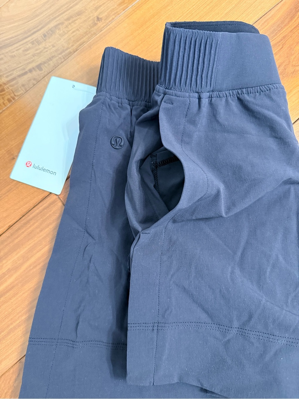lululemon athletica black Athletic Shorts with Elastic Waistband - Picture 4 of 4